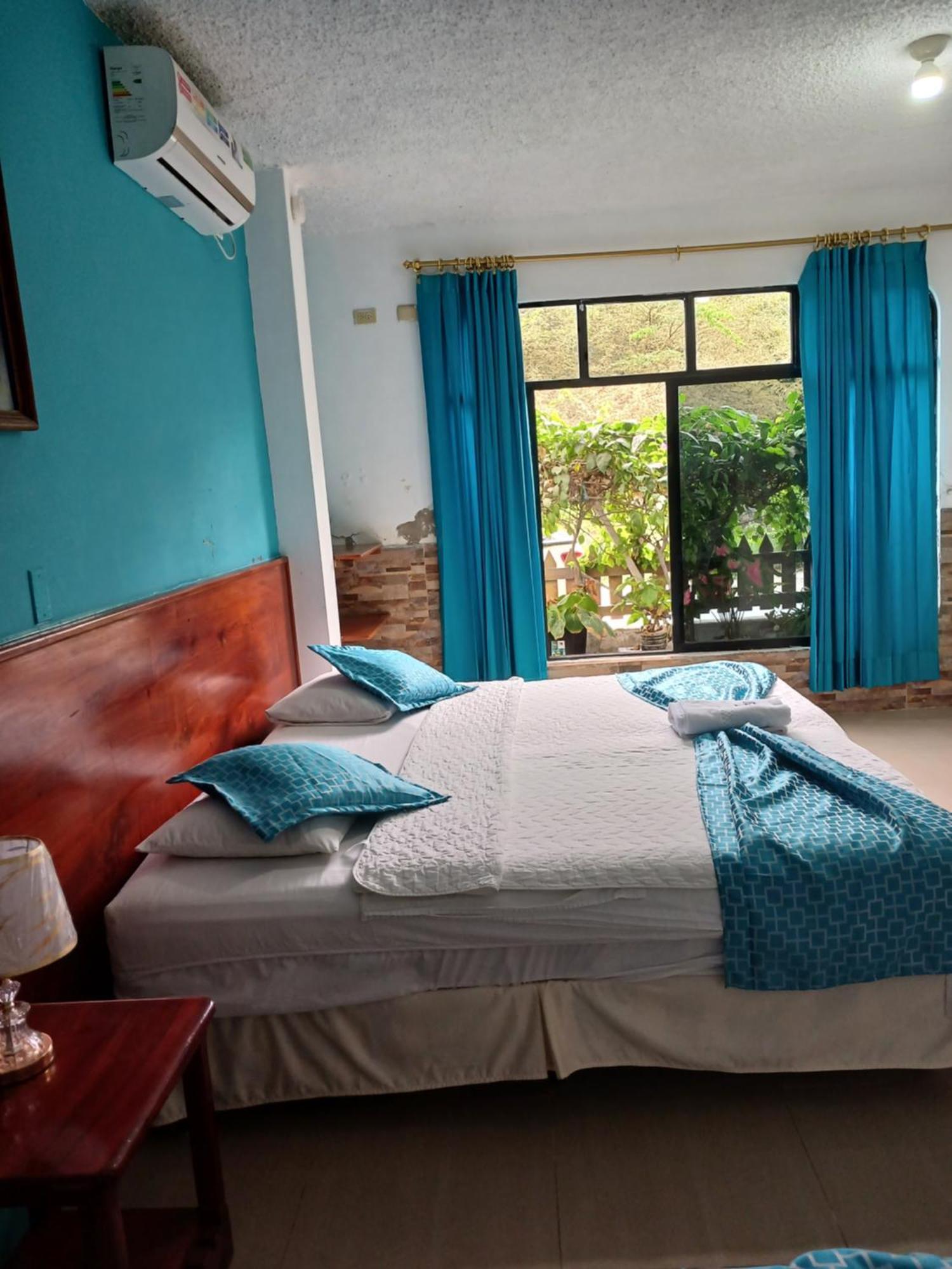 Hotel La Gran Tortuga - ᯤ Starlink Puerto Villamil Bilik gambar