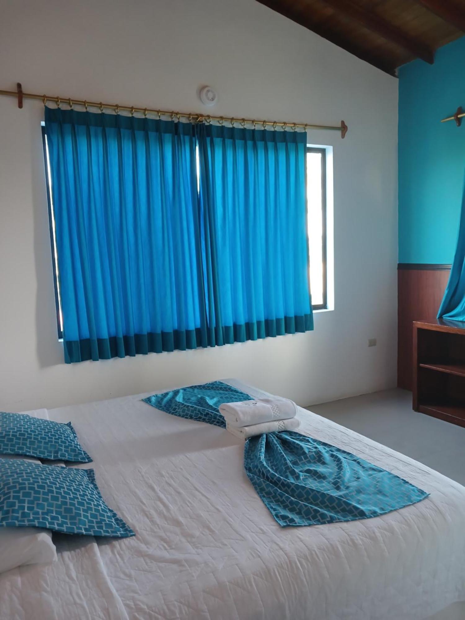 Hotel La Gran Tortuga - ᯤ Starlink Puerto Villamil Luaran gambar