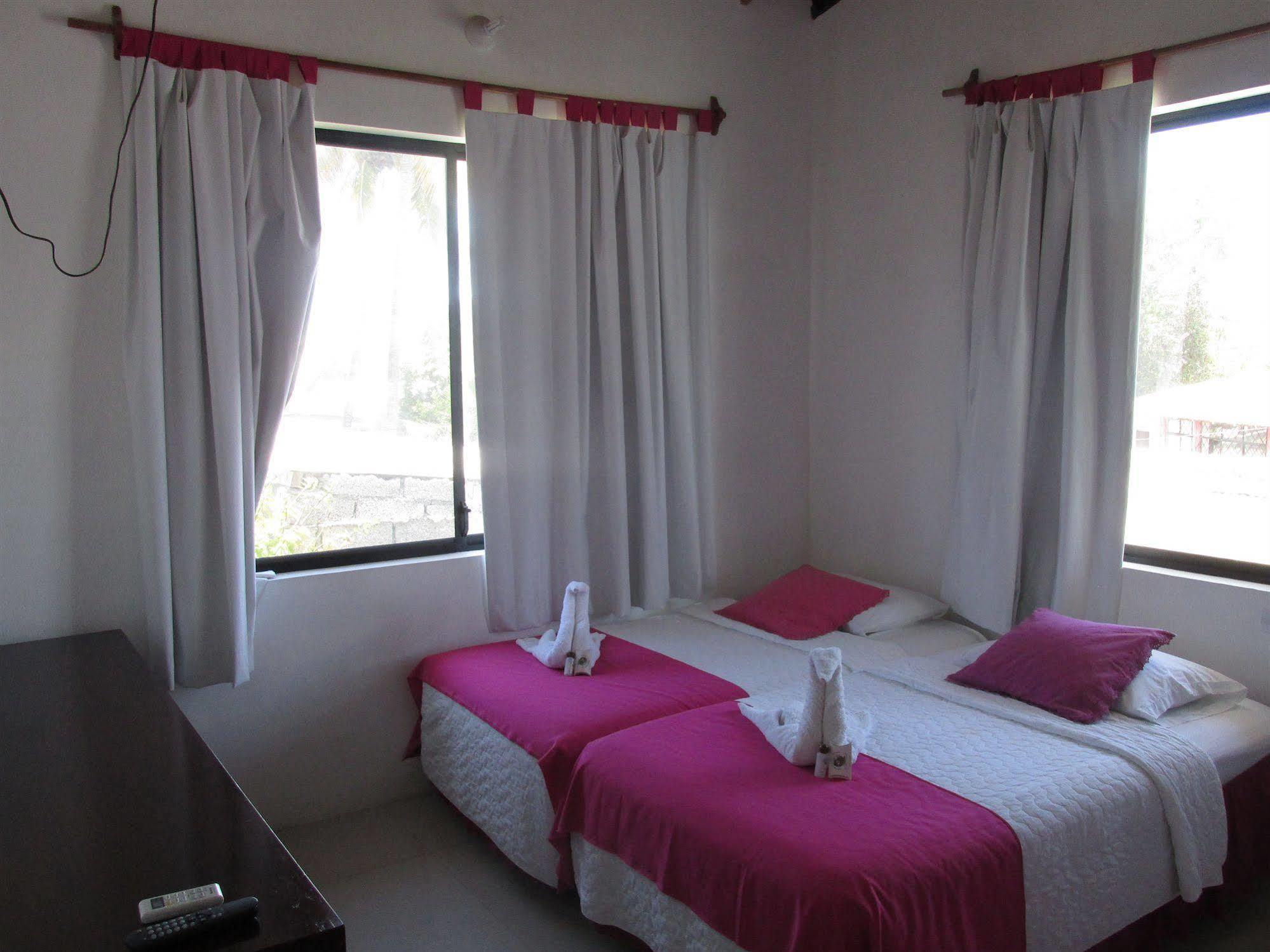 Hotel La Gran Tortuga - ᯤ Starlink Puerto Villamil Luaran gambar