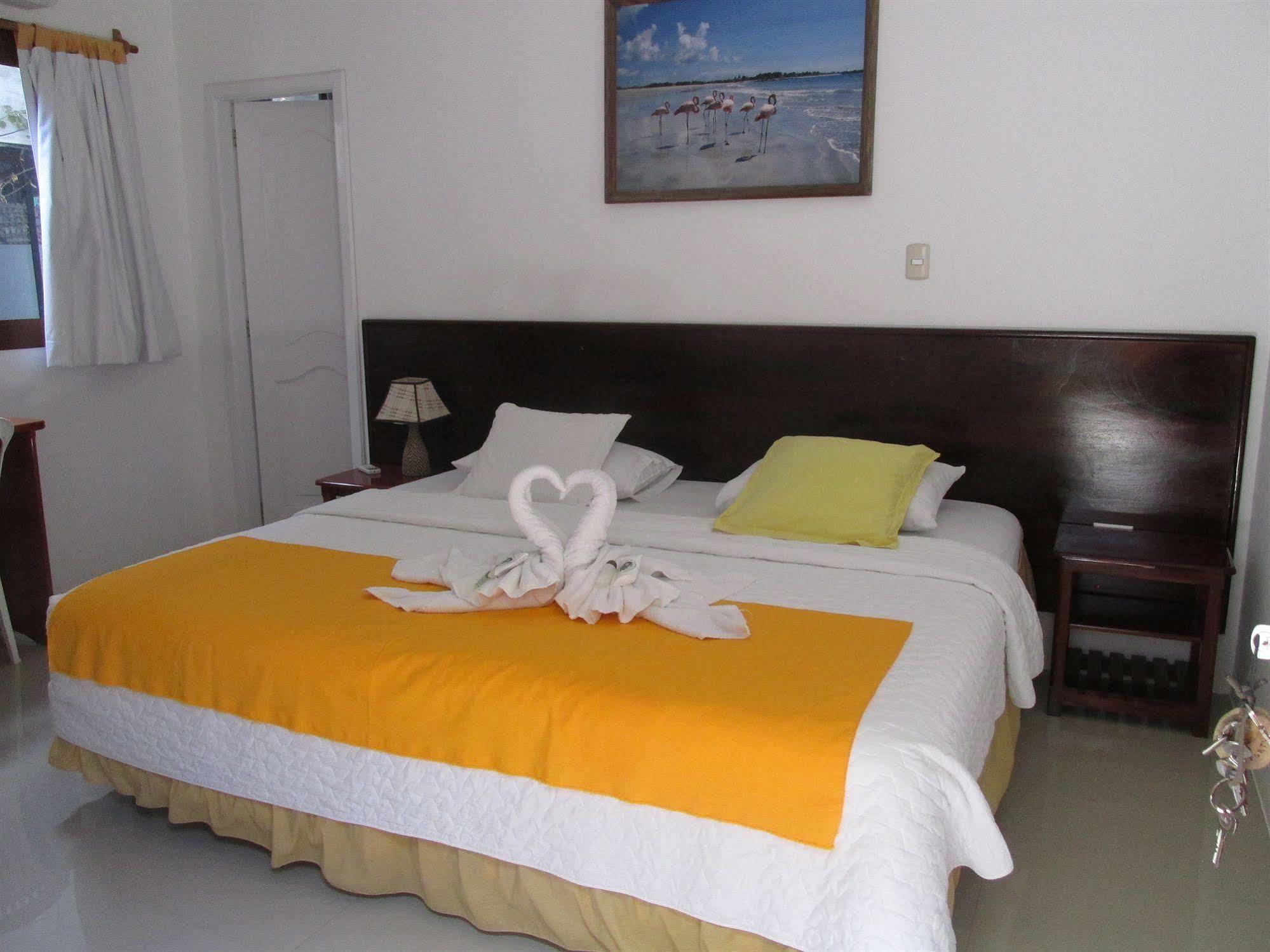 Hotel La Gran Tortuga - ᯤ Starlink Puerto Villamil Luaran gambar